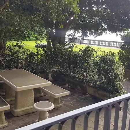 Como In Love Apartment Torno